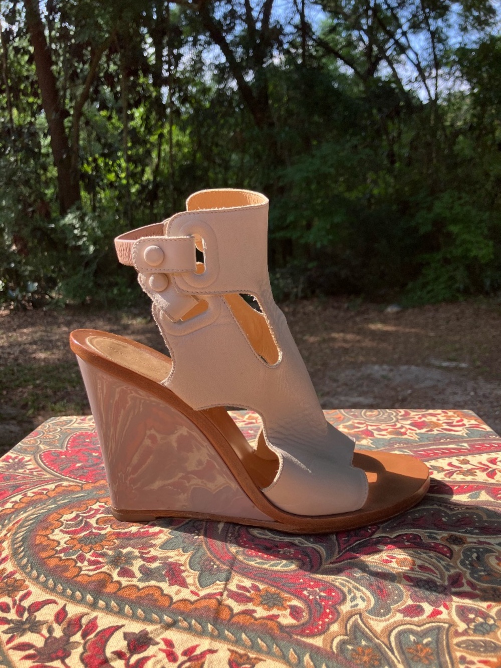 Balenciaga Paris Glove Slingback Wedge Sandal , Size 39 1/2, Off-White